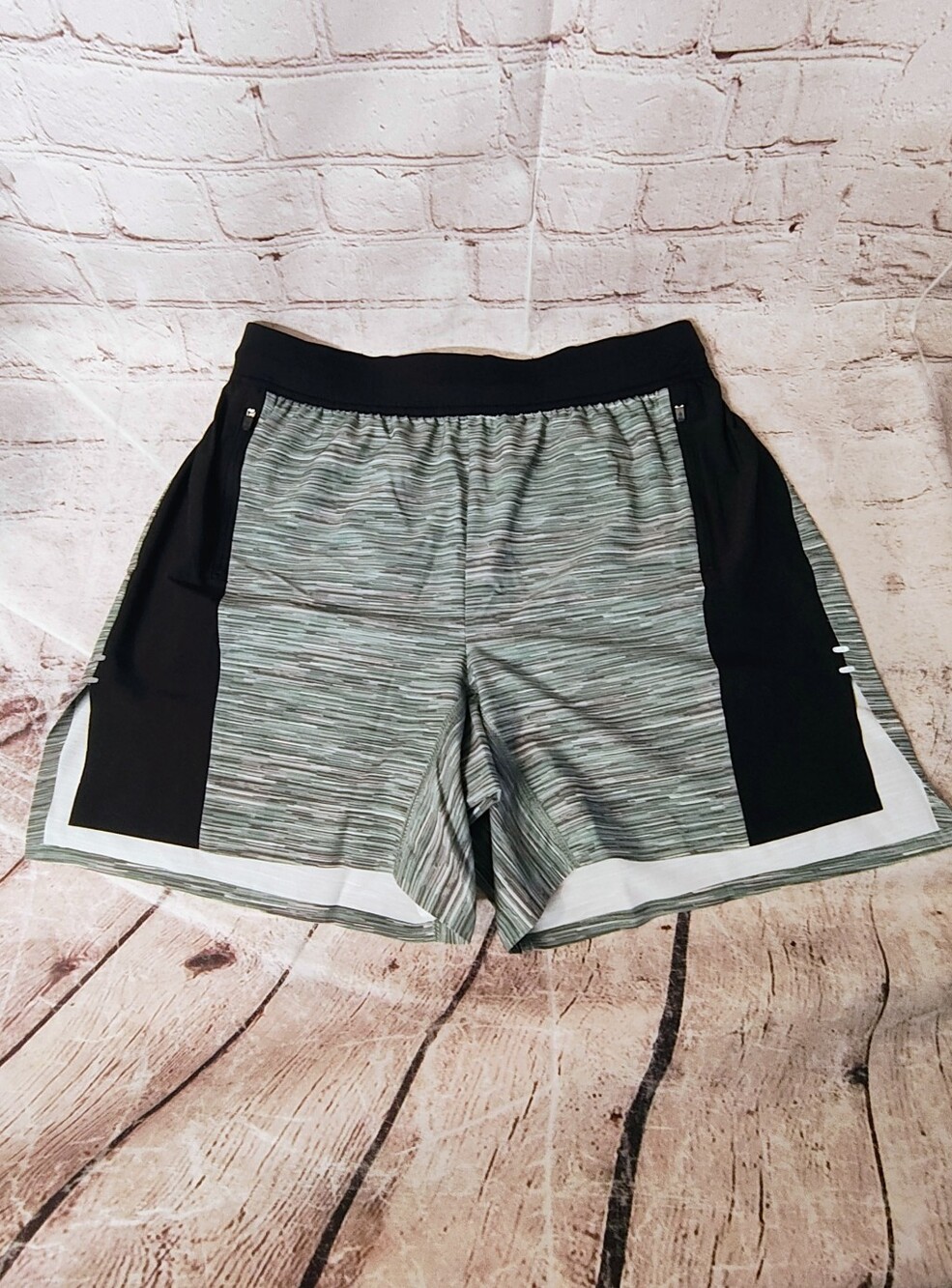 Chubbies Athlounger Unlined 5.5 Swim Shorts Space Dye Black Green Medium